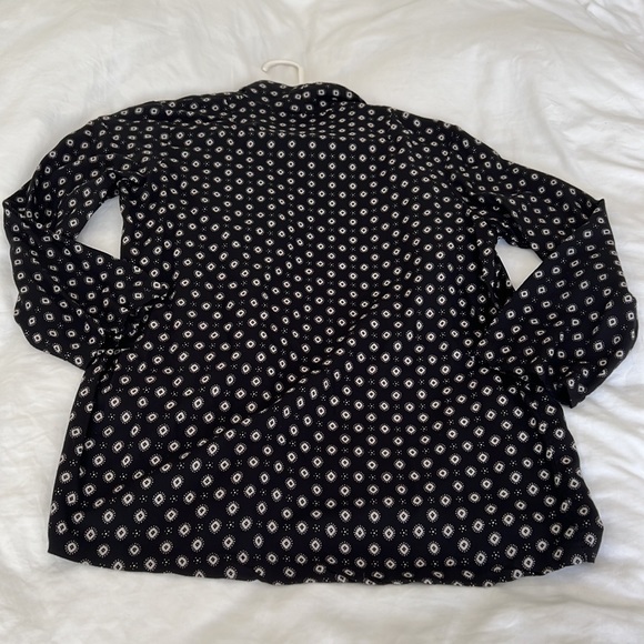 Light weight jacket - Picture 3 of 3